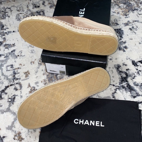 Chanel velvet espadrilles - Picture 2 of 12